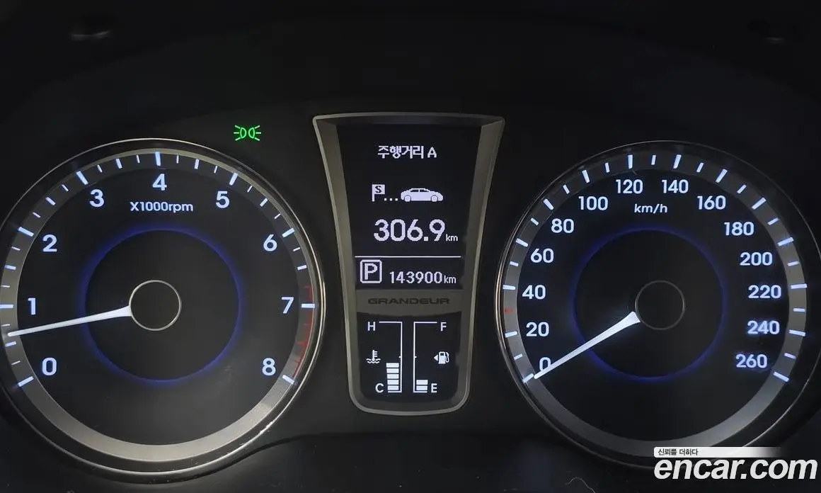 Hyundai Grandeur 2011 3.0 автомат (гидро), фото 8