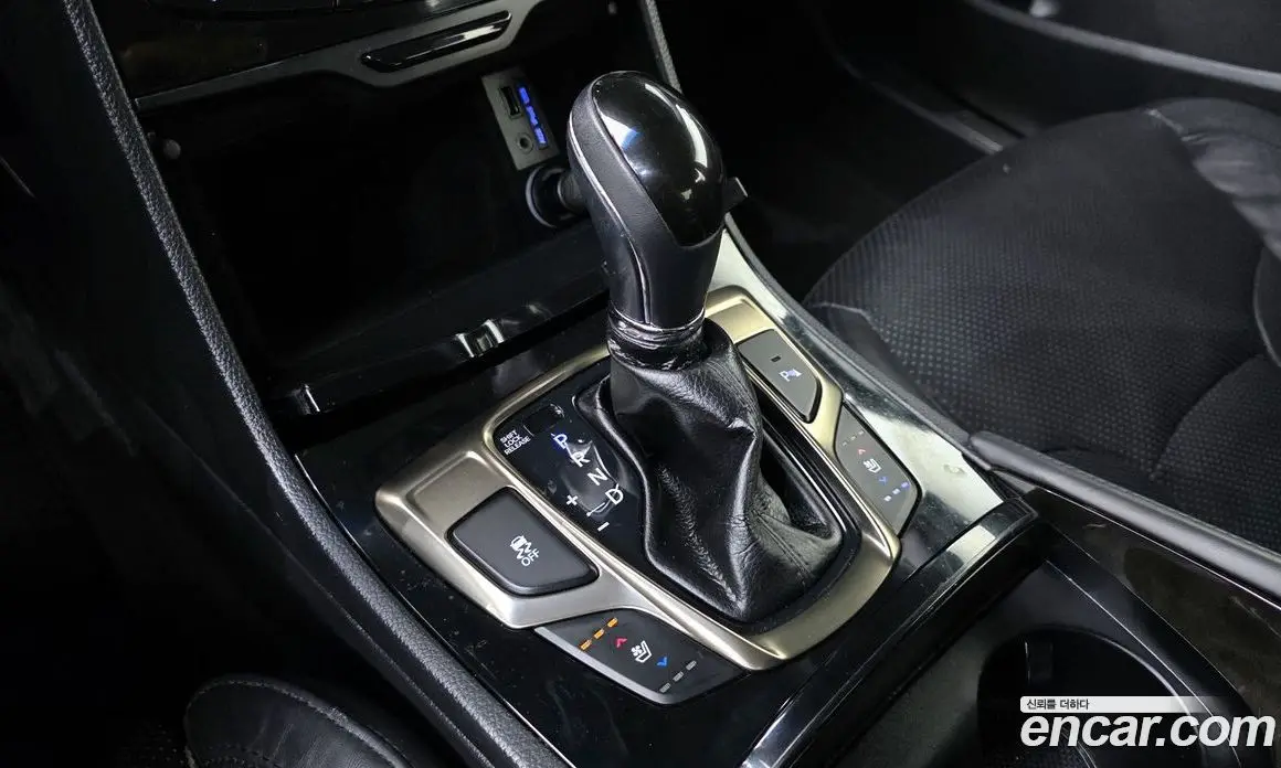 Hyundai Grandeur 2011 3.0 автомат (гидро), фото 9