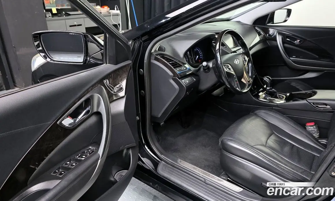 Hyundai Grandeur 2011 3.0 автомат (гидро), фото 10