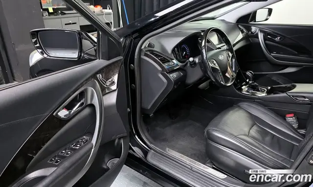 Hyundai Grandeur 2011 3.0 автомат (гидро), миниатюра 10
