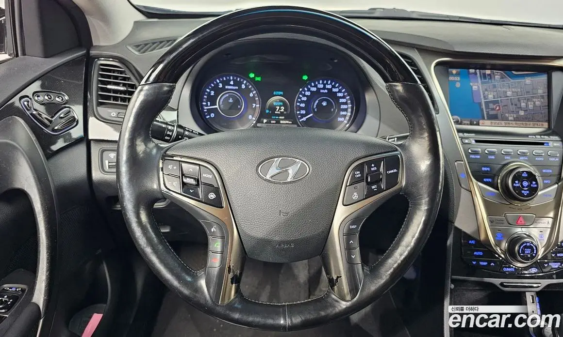 Hyundai Grandeur 2011 3.0 автомат (гидро), фото 13