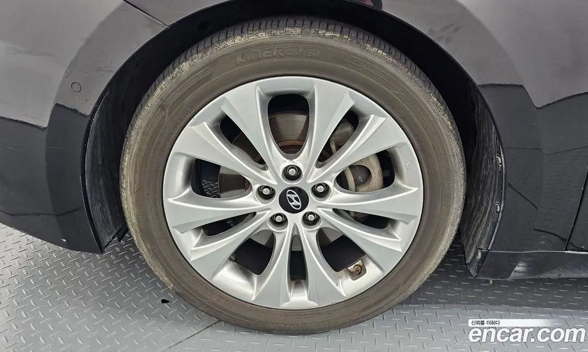 Hyundai Grandeur 2011 3.0 автомат (гидро), фото 5