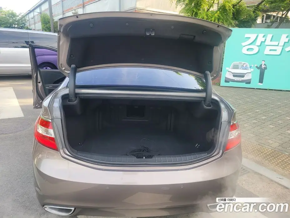 Hyundai Grandeur 2012 3.0 автомат (гидро), фото 13
