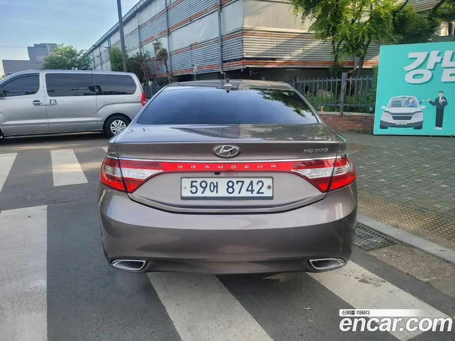 Hyundai Grandeur 2012 3.0 автомат (гидро), фото 5