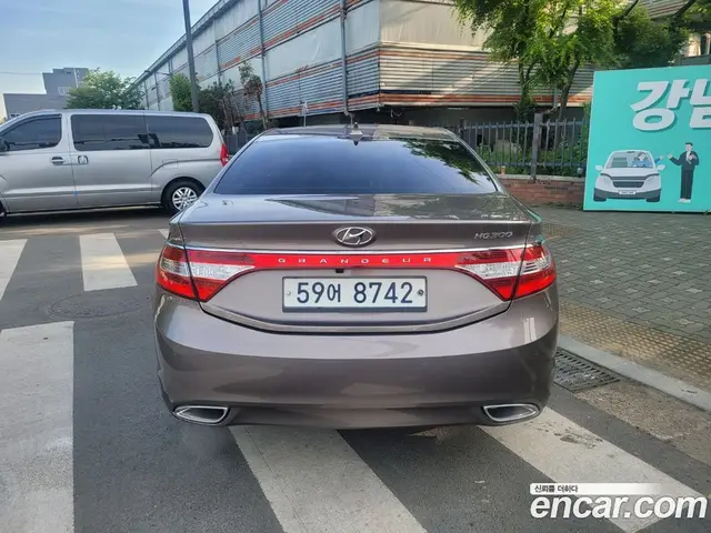 Hyundai Grandeur 2012 3.0 автомат (гидро), миниатюра 5