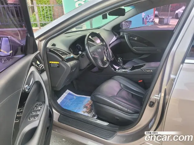 Hyundai Grandeur 2012 3.0 автомат (гидро), миниатюра 8