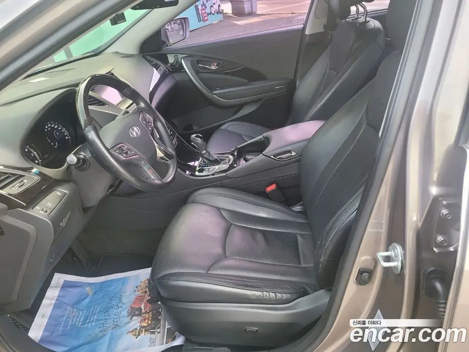 Hyundai Grandeur 2012 3.0 автомат (гидро), фото 9