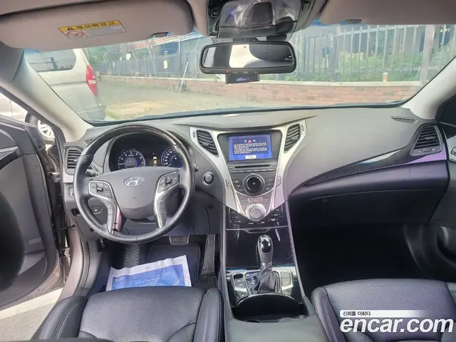 Hyundai Grandeur 2012 3.0 автомат (гидро), миниатюра 10
