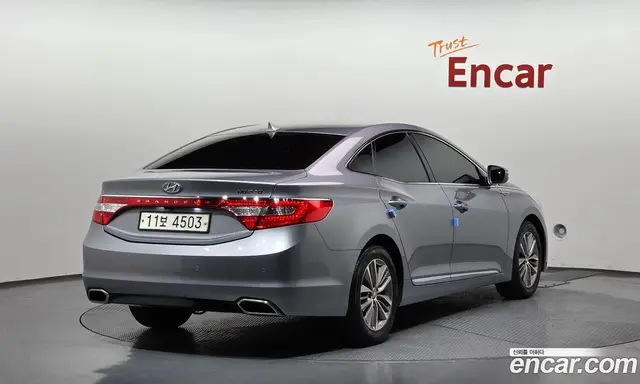 Hyundai Grandeur 2015 2.4 автомат (гидро), миниатюра 2