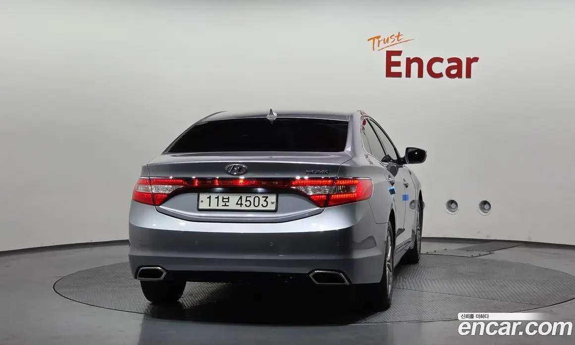 Hyundai Grandeur 2015 2.4 автомат (гидро), фото 4