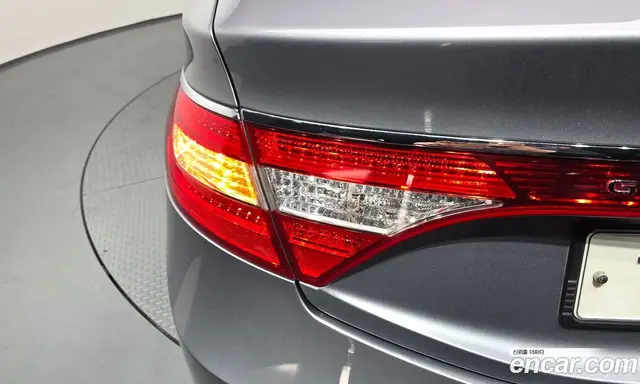 Hyundai Grandeur 2015 2.4 автомат (гидро), миниатюра 9