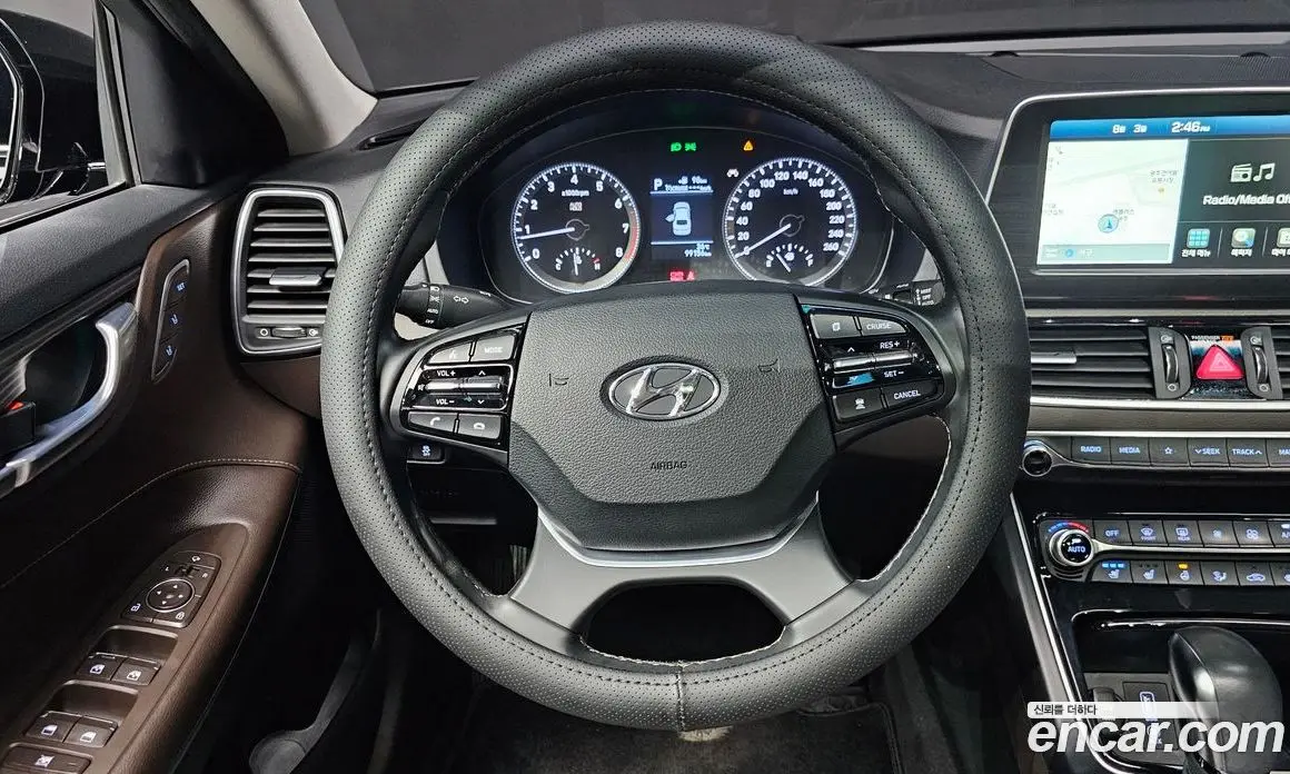 Hyundai Grandeur 2016 2.4 автомат (гидро), фото 19