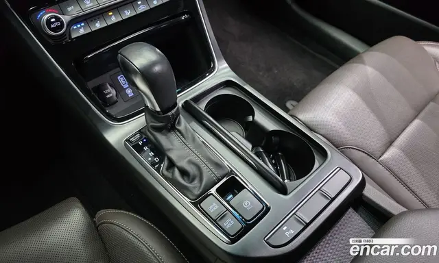 Hyundai Grandeur 2017 2.4 автомат (гидро), миниатюра 12