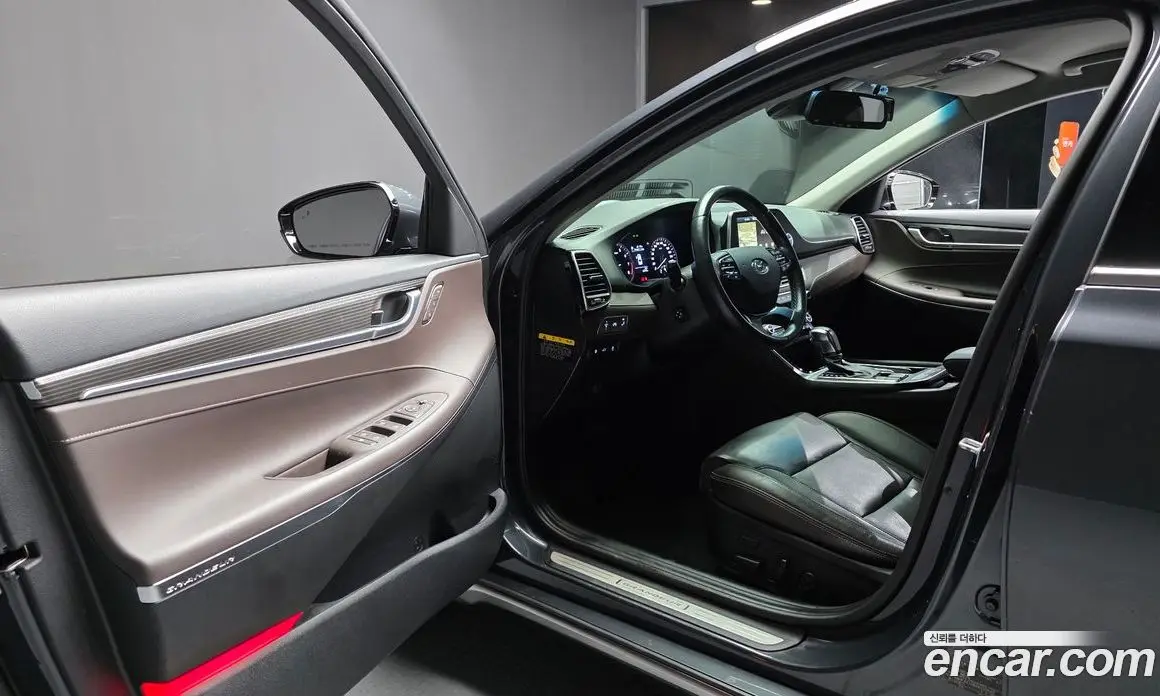 Hyundai Grandeur 2017 2.4 автомат (гидро), фото 13