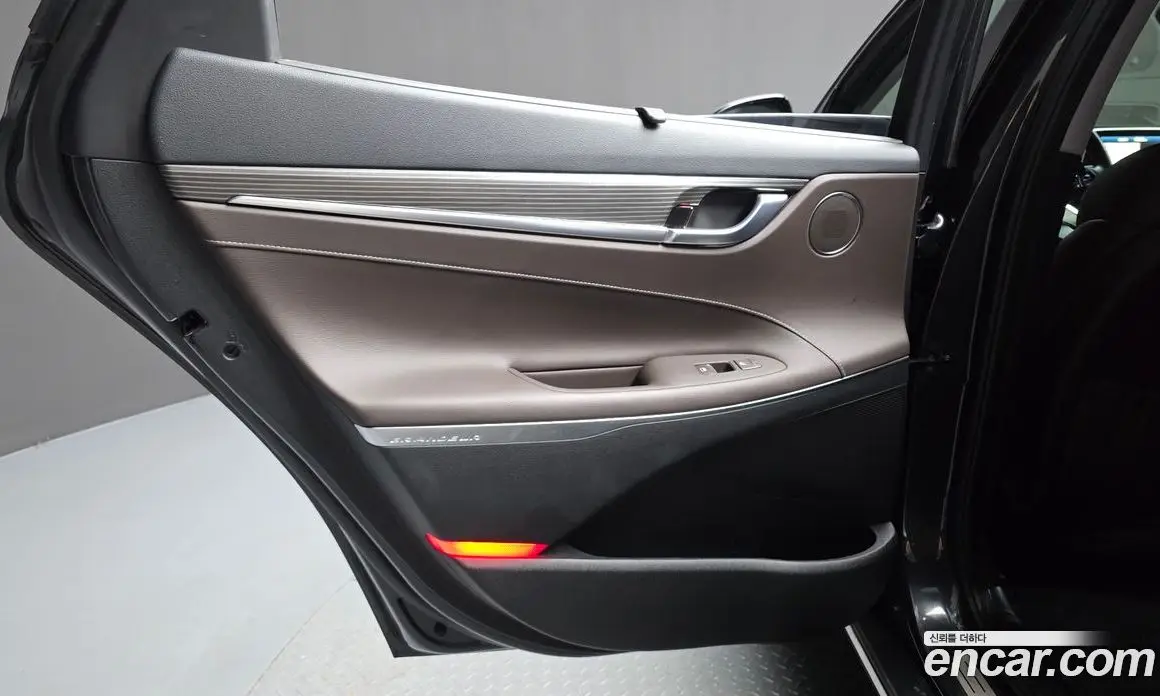 Hyundai Grandeur 2017 2.4 автомат (гидро), фото 15