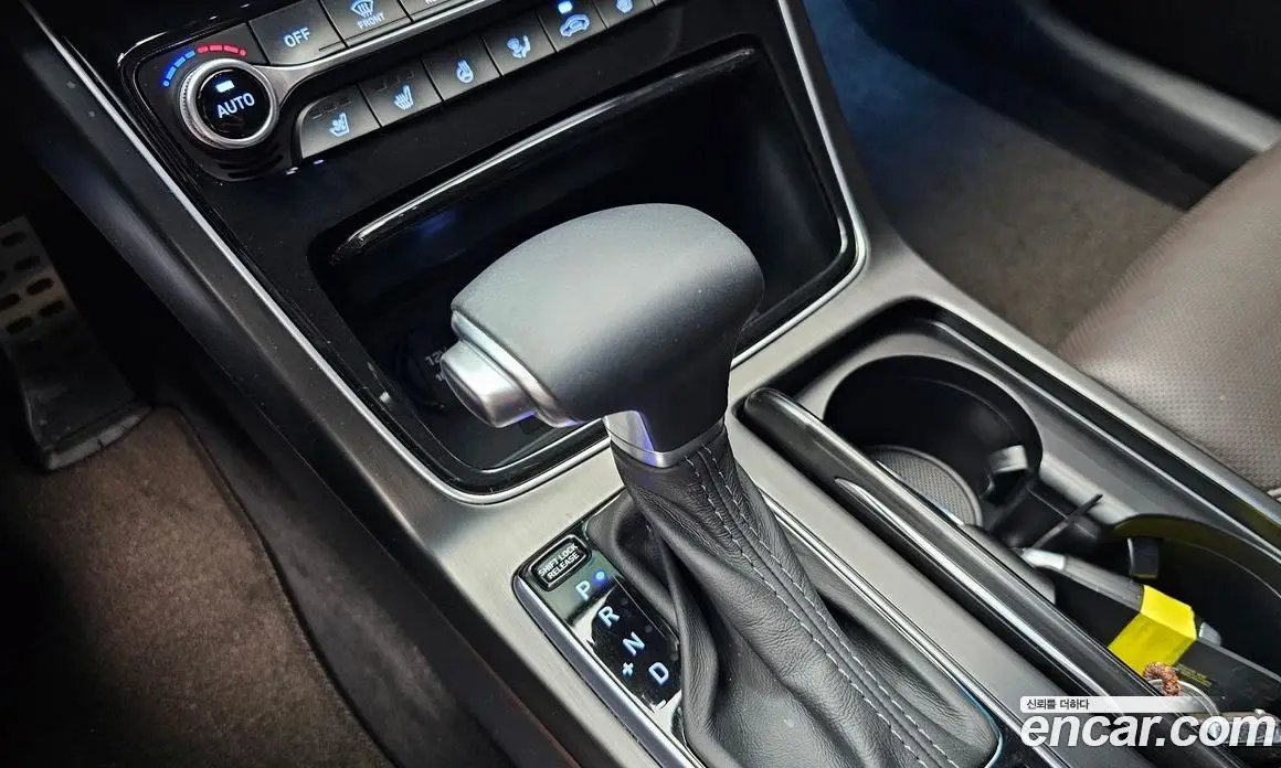 Hyundai Grandeur 2017 3.0 автомат (гидро), фото 12