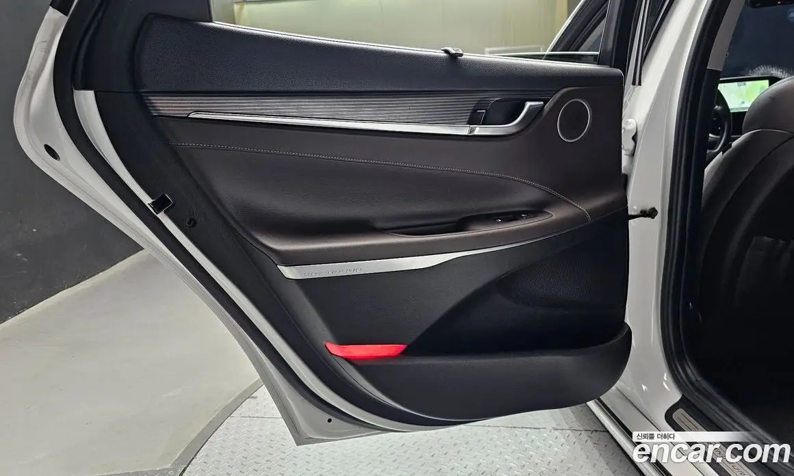 Hyundai Grandeur 2017 3.0 автомат (гидро), фото 15