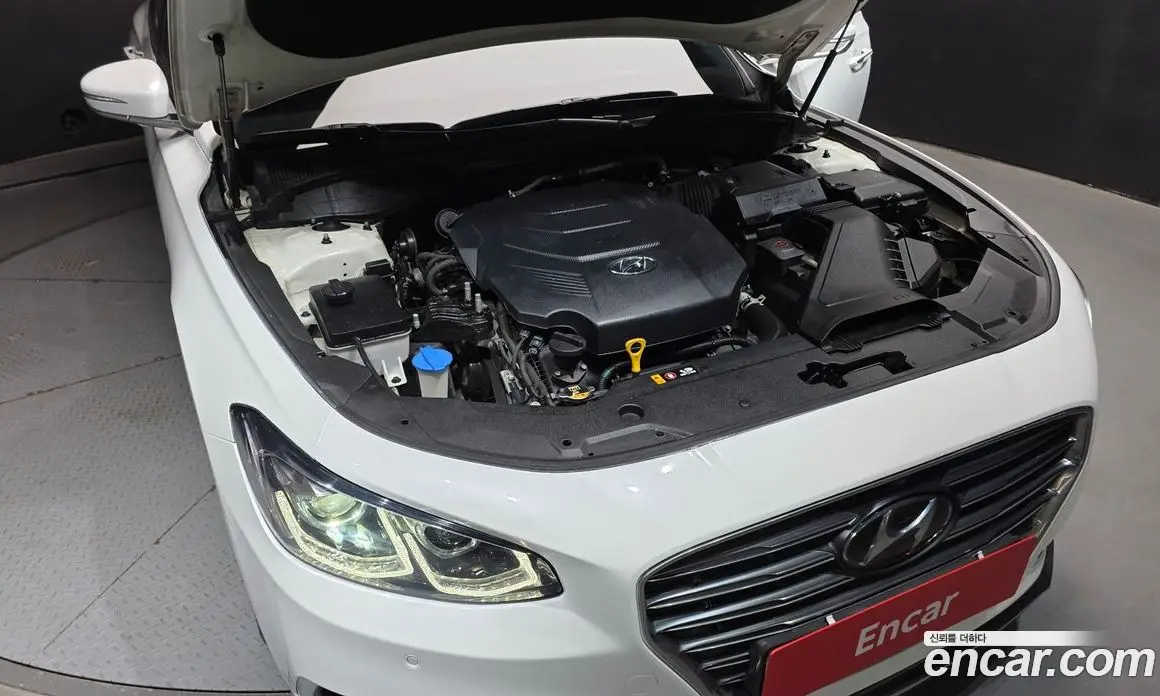 Hyundai Grandeur 2017 3.0 автомат (гидро), фото 6