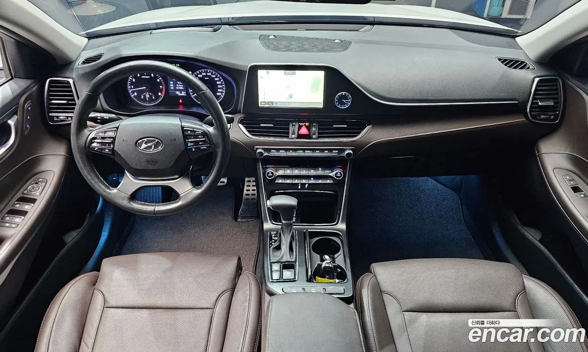 Hyundai Grandeur 2017 3.0 автомат (гидро), фото 10