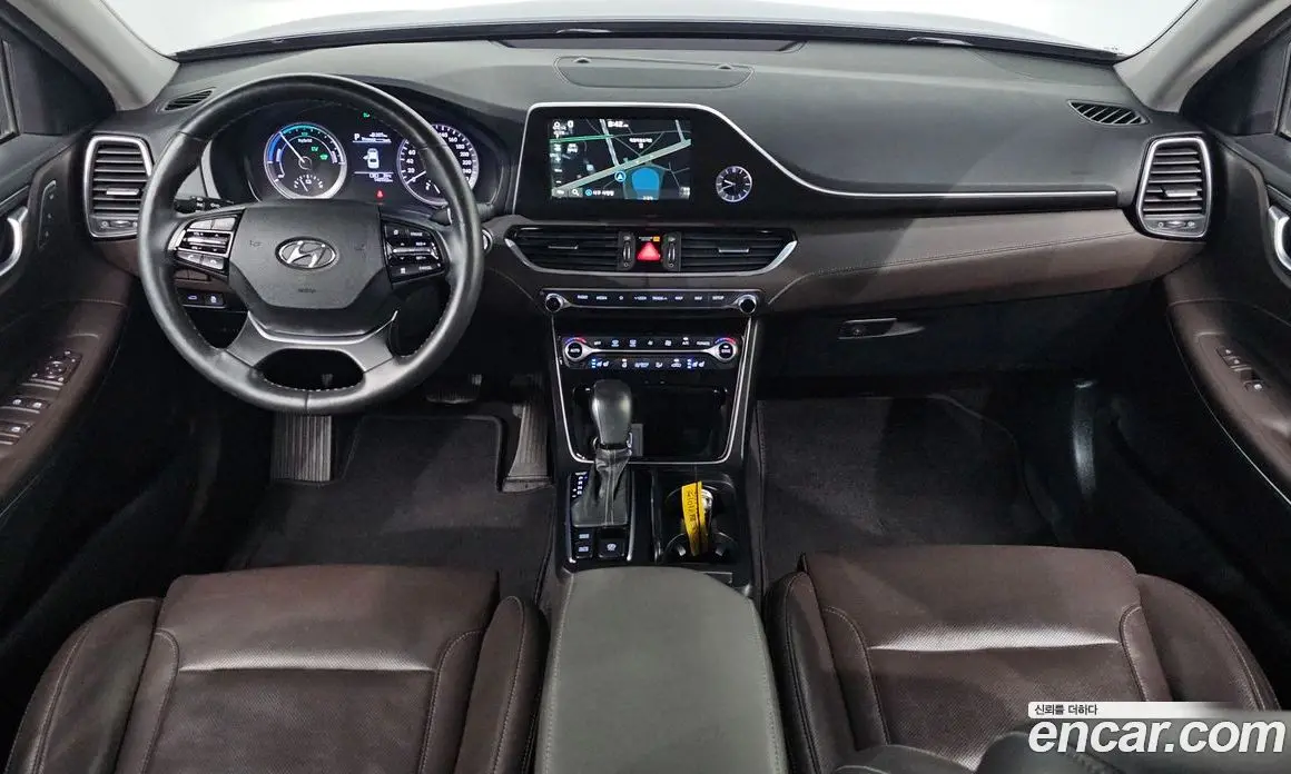Hyundai Grandeur 2017 2.4 автомат (гидро), фото 9
