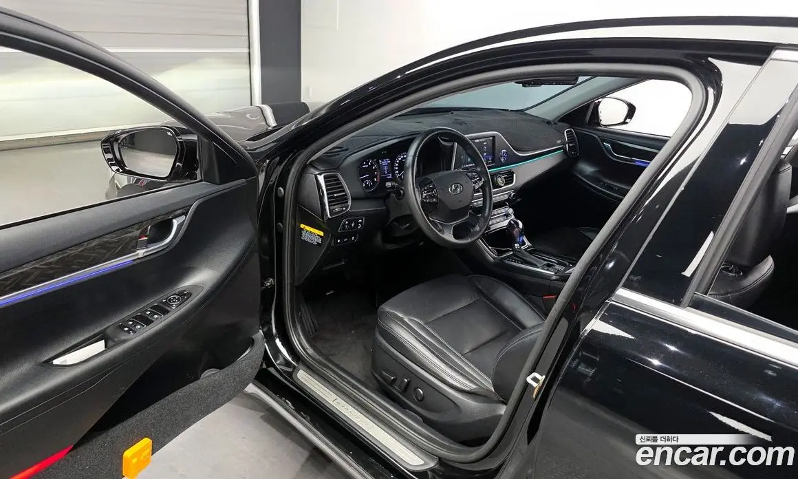 Hyundai Grandeur 2018 2.4 автомат (гидро), фото 10
