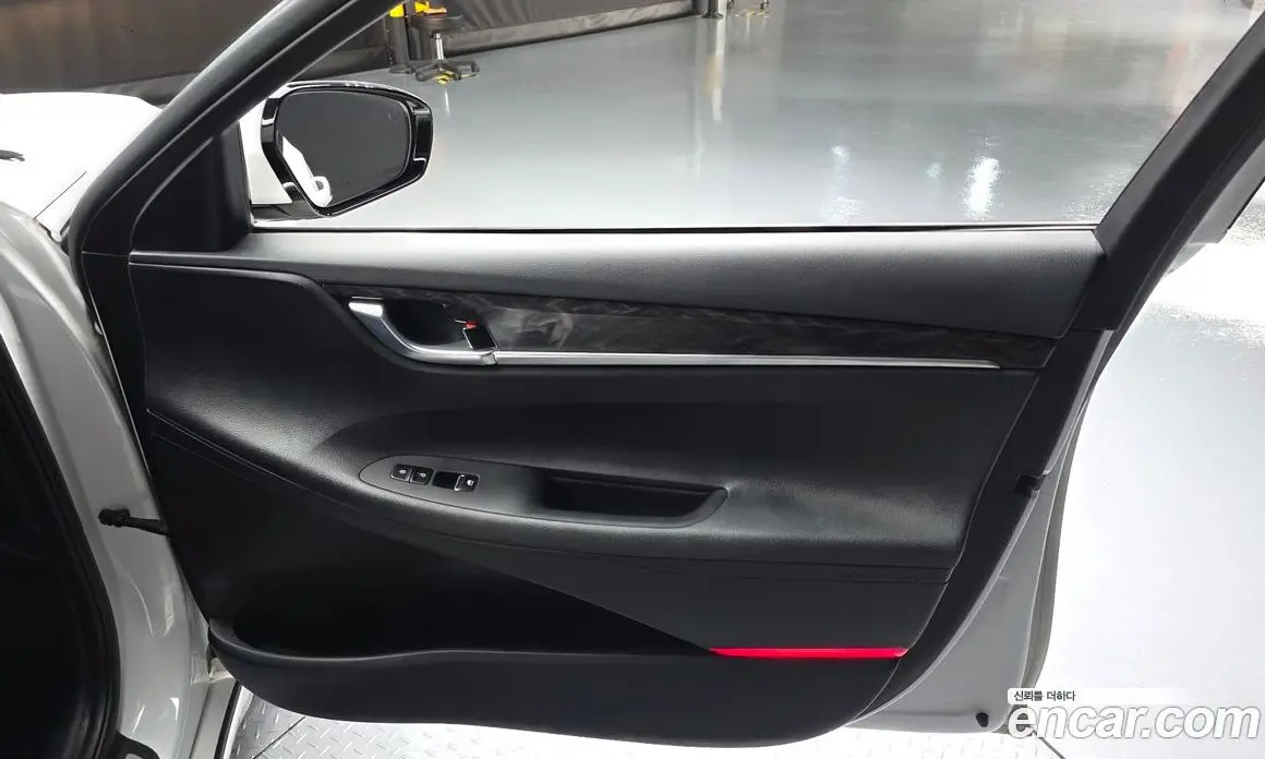 Hyundai Grandeur 2019 2.4 автомат (гидро), фото 14