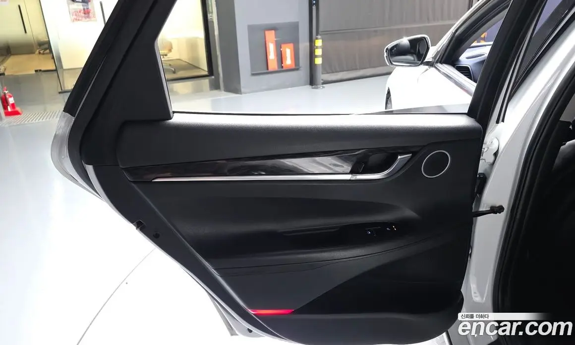 Hyundai Grandeur 2019 2.4 автомат (гидро), фото 15
