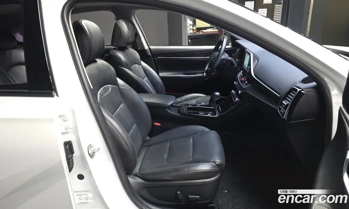 Hyundai Grandeur 2019 2.4 автомат (гидро), фото 17