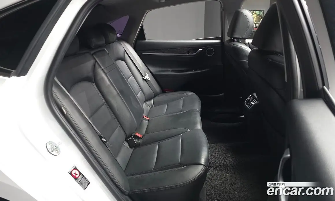 Hyundai Grandeur 2019 2.4 автомат (гидро), фото 18