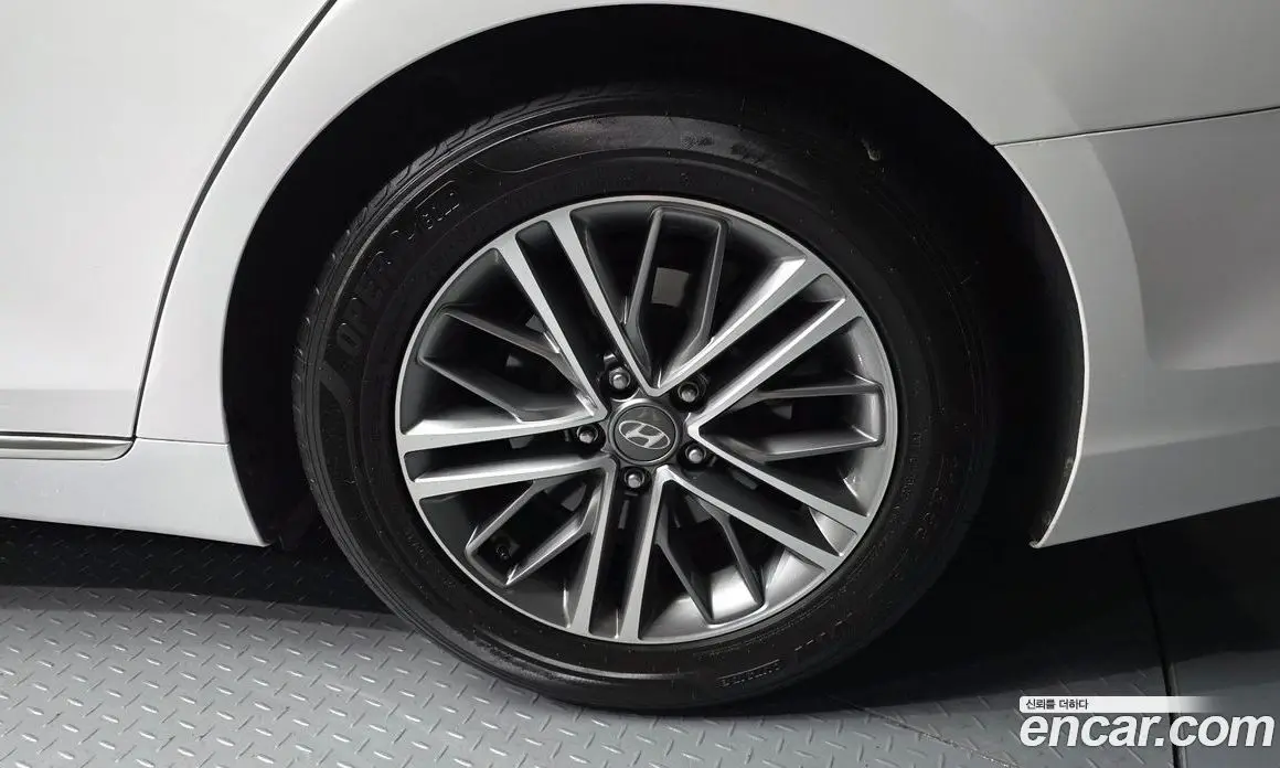 Hyundai Grandeur 2019 2.4 автомат (гидро), фото 5