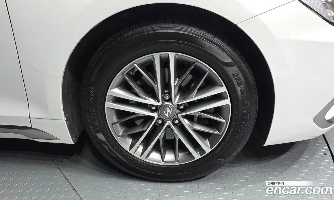 Hyundai Grandeur 2019 2.4 автомат (гидро), фото 7