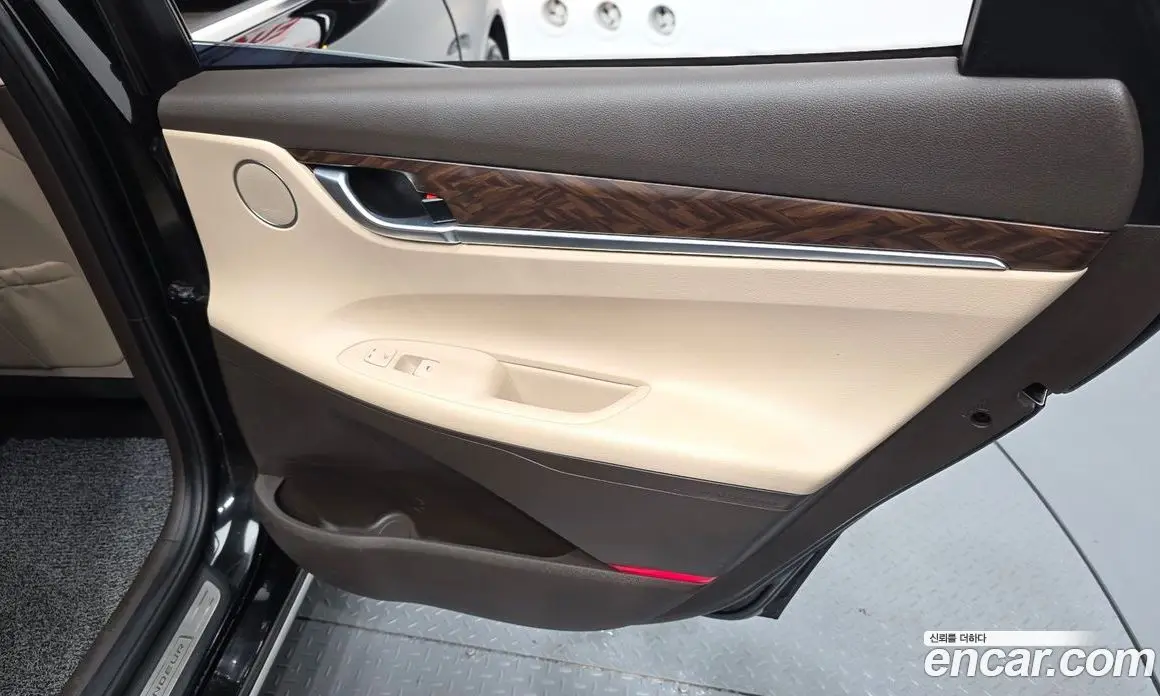 Hyundai Grandeur 2019 2.4 автомат (гидро), фото 15
