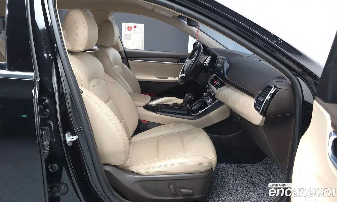 Hyundai Grandeur 2019 2.4 автомат (гидро), фото 17
