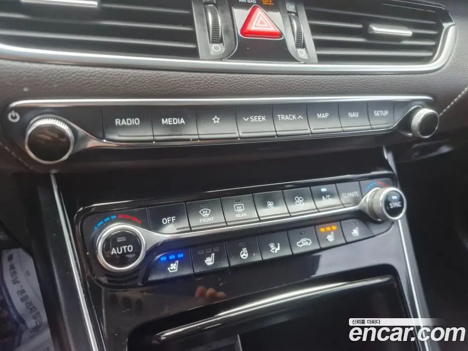 Hyundai Grandeur 2019 2.4 автомат (гидро), фото 12