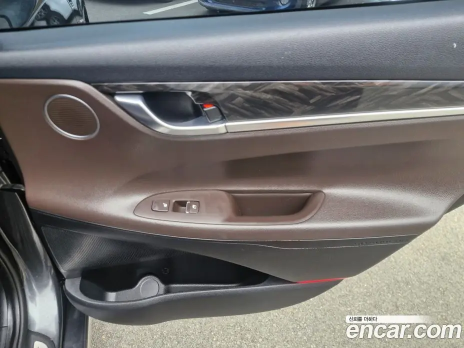 Hyundai Grandeur 2019 2.4 автомат (гидро), фото 13