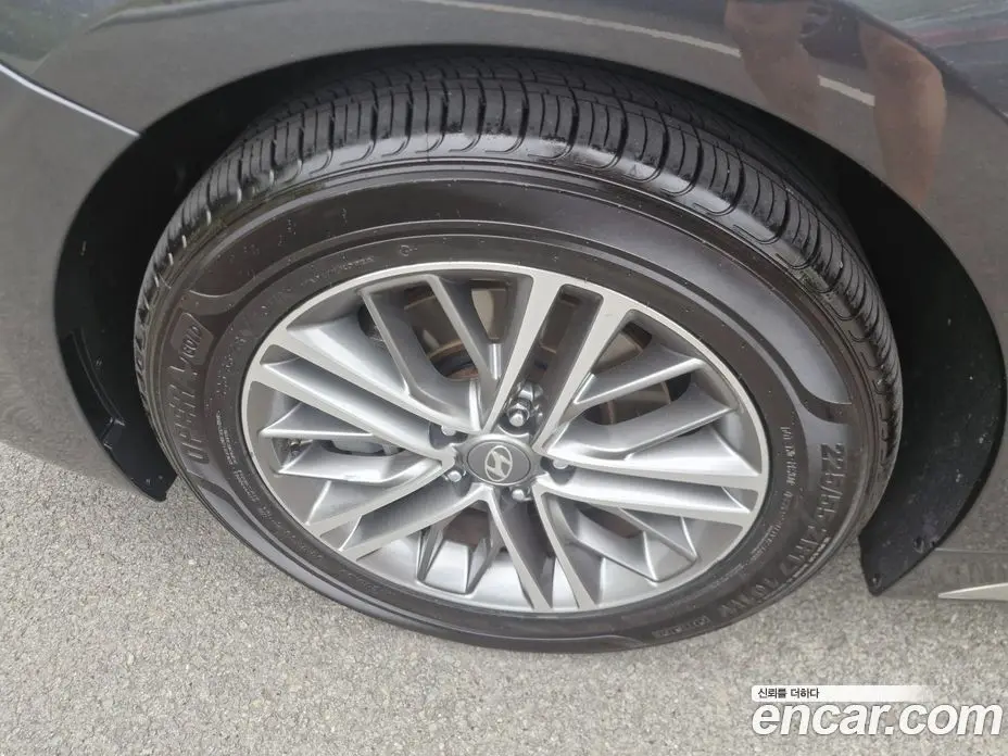 Hyundai Grandeur 2019 2.4 автомат (гидро), фото 16