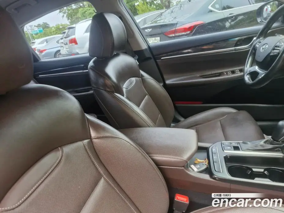 Hyundai Grandeur 2019 2.4 автомат (гидро), фото 9