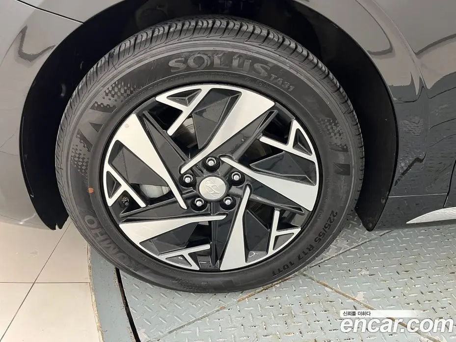 Hyundai Grandeur 2022 2.4 автомат (гидро), фото 19