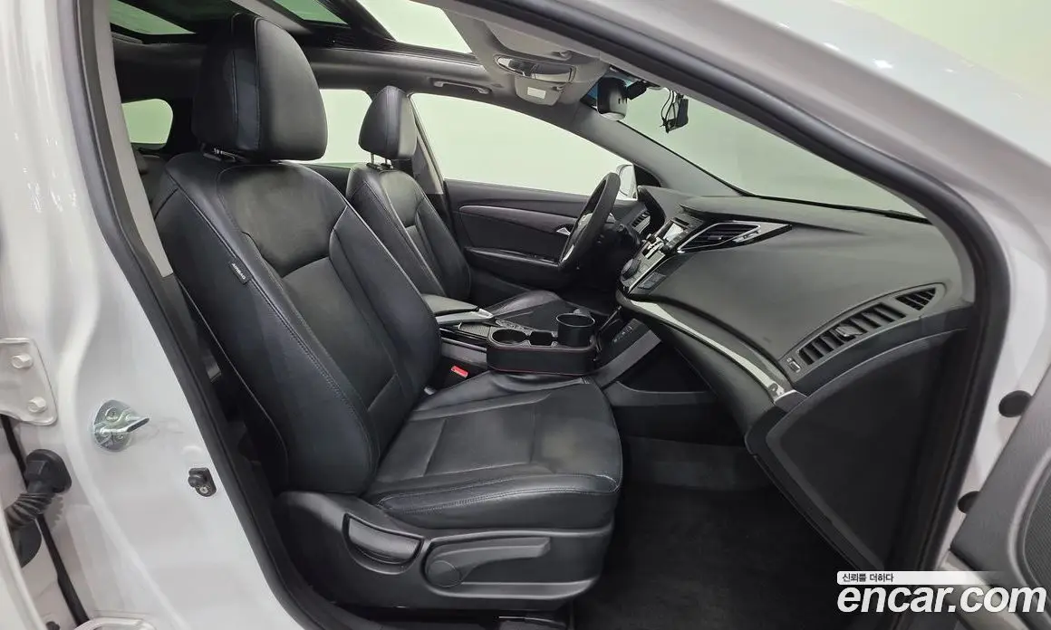 Hyundai i40 2012 1.7 автомат (гидро), фото 13