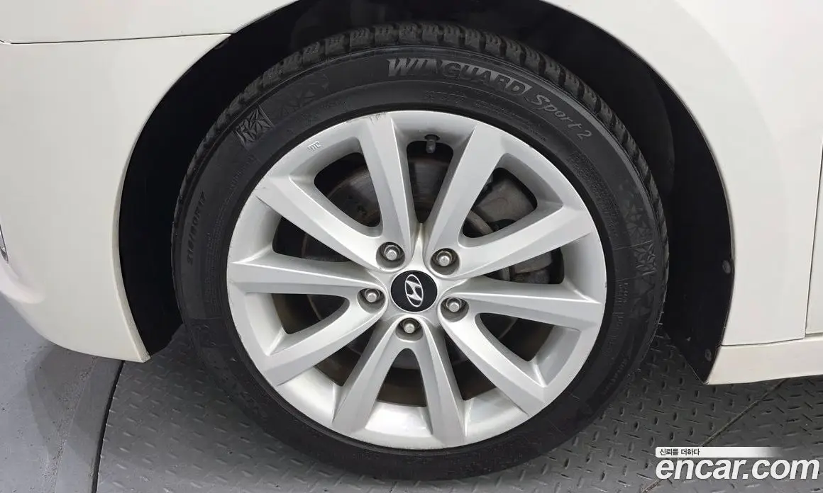 Hyundai i40 2012 1.7 автомат (гидро), фото 5