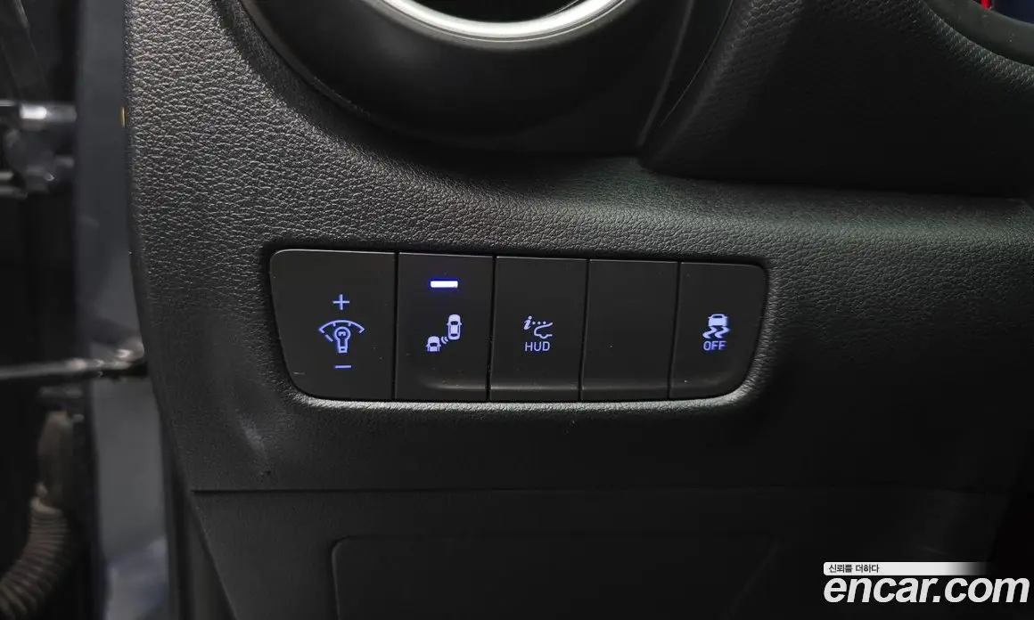 Hyundai Kona 2017 1.6 автомат (гидро), фото 18
