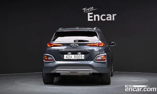 Hyundai Kona 2017 1.6 автомат (гидро), миниатюра 4