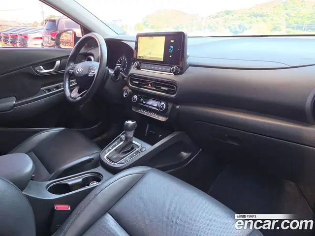 Hyundai Kona 2021 2.0 автомат (гидро), миниатюра 8