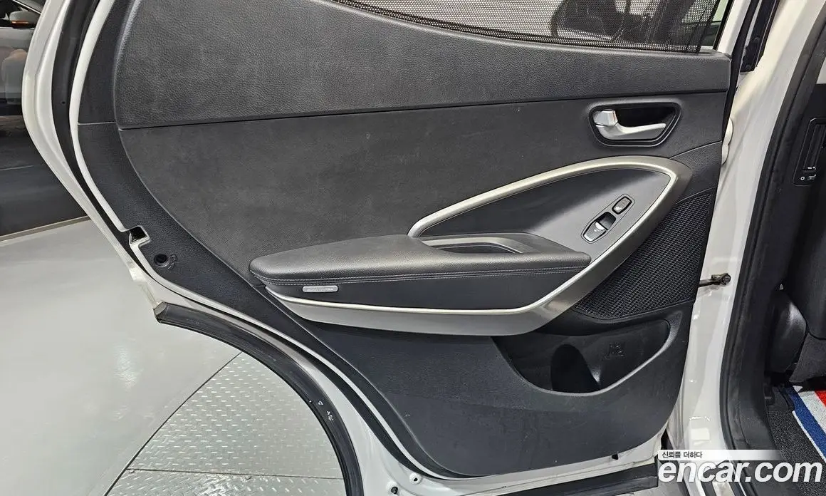Hyundai Santa Fe 2015 2.0 автомат (гидро), фото 15