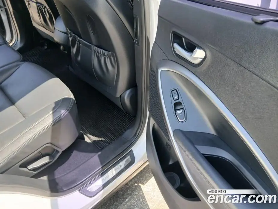 Hyundai Santa Fe 2015 2.0 автомат (гидро), фото 17