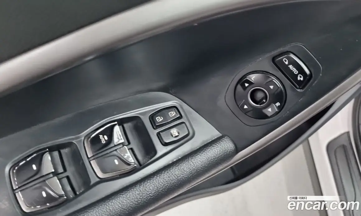 Hyundai Santa Fe 2016 2.0 автомат (гидро), фото 13