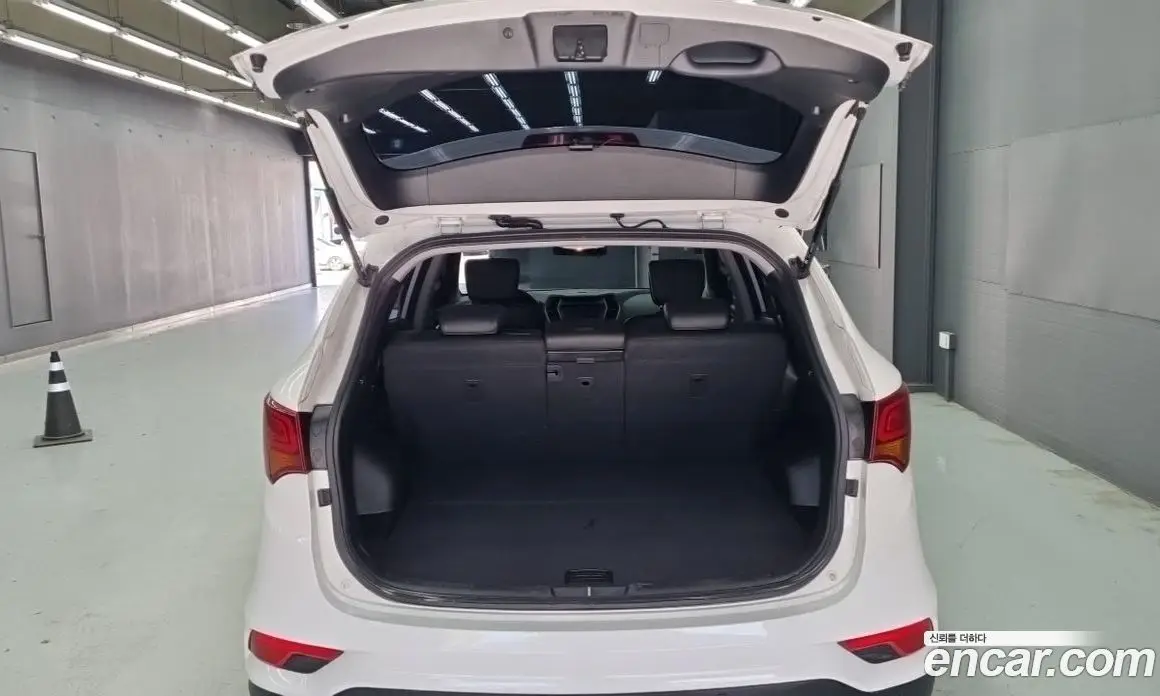 Hyundai Santa Fe 2016 2.0 автомат (гидро), фото 16