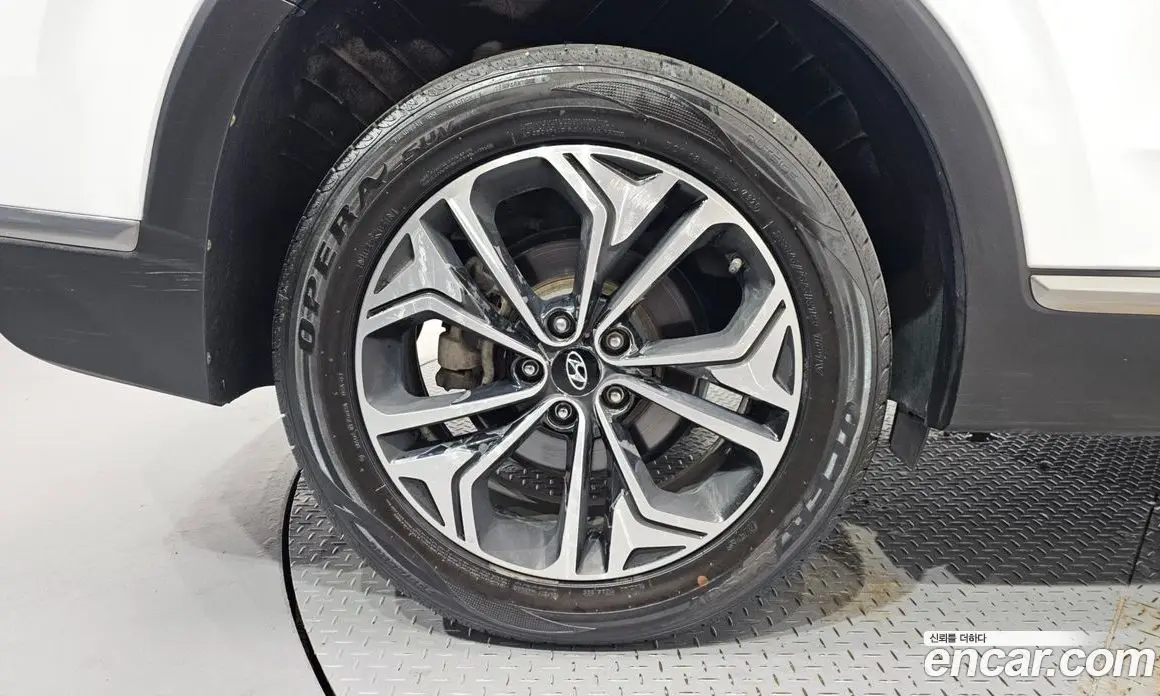 Hyundai Santa Fe 2019 2.0 автомат (гидро), фото 5