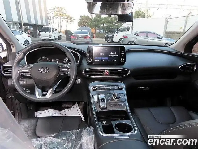 Hyundai Santa Fe 2020 2.2 автомат (гидро), миниатюра 7 Hyundai Santa Fe 2020 2.2 автомат (гидро), миниатюра 7