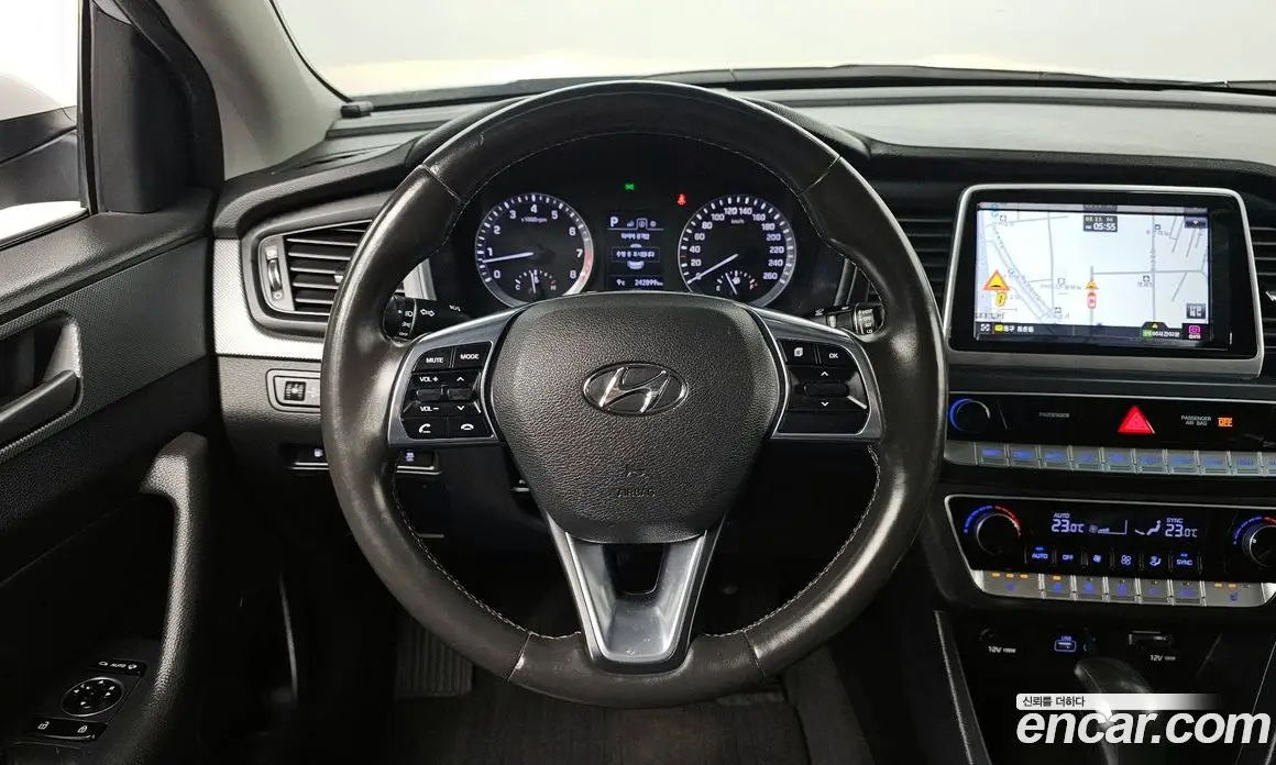 Hyundai Sonata 2017 2.0 автомат (гидро), фото 13
